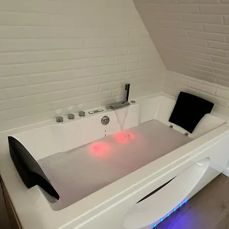 Chez Colette- Maison Avec Jardin